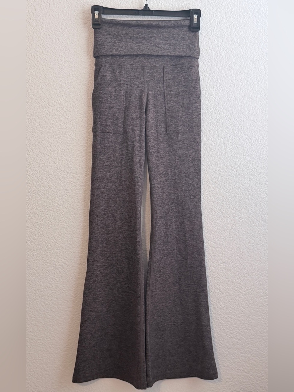 OFFLINE By Aerie The Hugger High Waisted Foldover Flare Legging Size XS Regular
